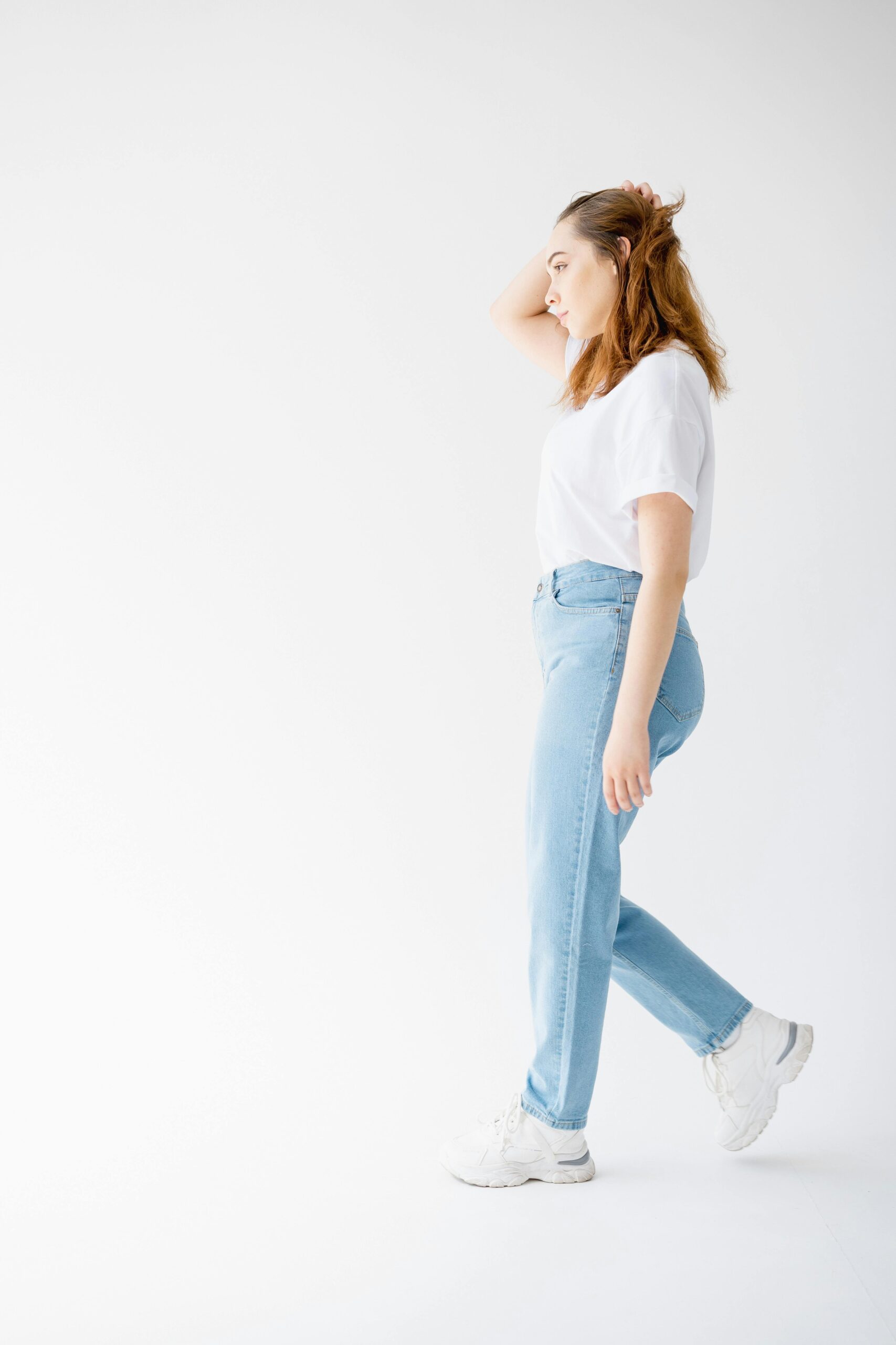 SLIM-RELAXED FIT/MOM JEANS - Image 5
